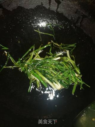 五花肉盖烧面的做法步骤：1