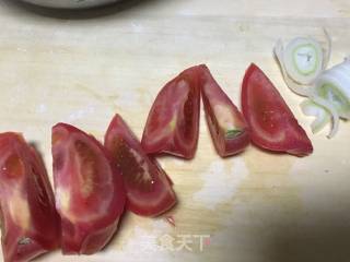 鲜虾热汤面的做法步骤：3