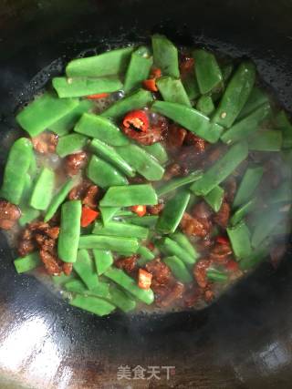 牛肉焖豆角的做法步骤：4