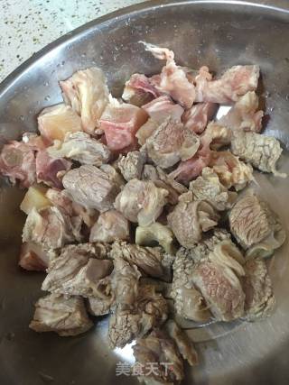 清炖牛肉【小碗牛肉版】的做法步骤：1