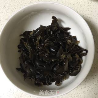 鱼香肉丝的做法步骤：9