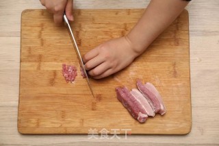 蟹粉狮子头的做法步骤：1