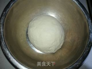 发面椒盐油酥饼的做法步骤：2