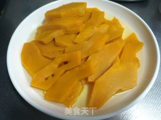 南瓜羹的做法步骤：2