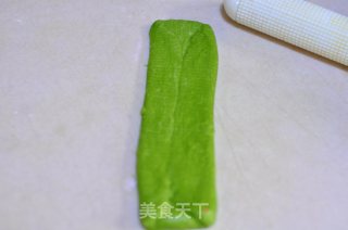 抹茶牛奶卷面包的做法步骤：7