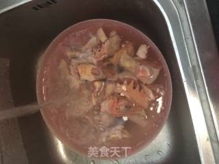 猴头菇鸡汤的做法步骤：1