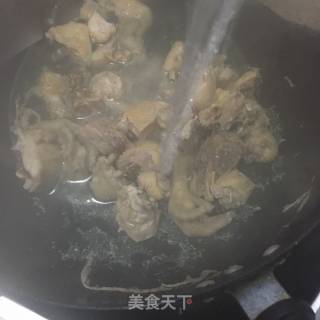 猴头菇鸡汤的做法步骤：3