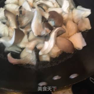 猴头菇鸡汤的做法步骤：12
