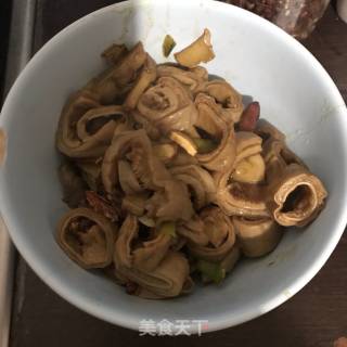 辣子肥肠的做法步骤：16