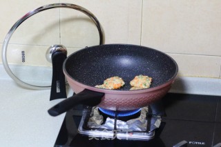 胡萝卜莲藕鸡蛋饼的做法步骤：10