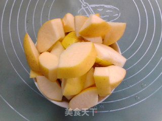 苹果雪梨杏仁生姜汤的做法步骤：2