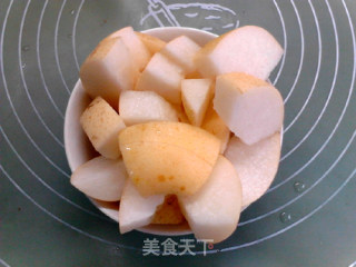 苹果雪梨杏仁生姜汤的做法步骤：3