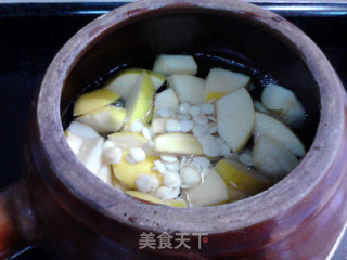 苹果雪梨杏仁生姜汤的做法步骤：7