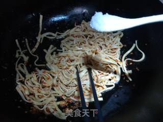 麻辣豆皮的做法步骤：6