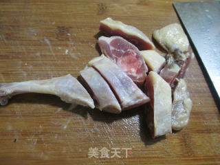 腊鸭腿煮三素的做法步骤：3
