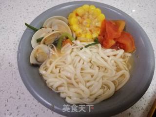 番茄玉米蛤蜊挂面的做法步骤：14