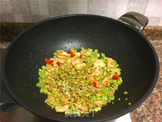 双豆炒肉片的做法步骤：8