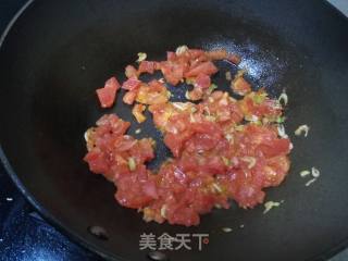 西红柿鲜虾鸡蛋面的做法步骤：5