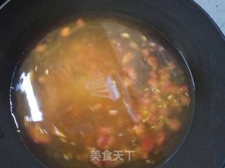 西红柿鲜虾鸡蛋面的做法步骤：6