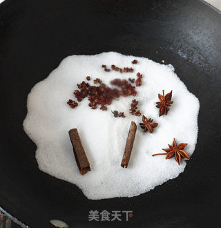 盐酥核桃仁的做法步骤：3
