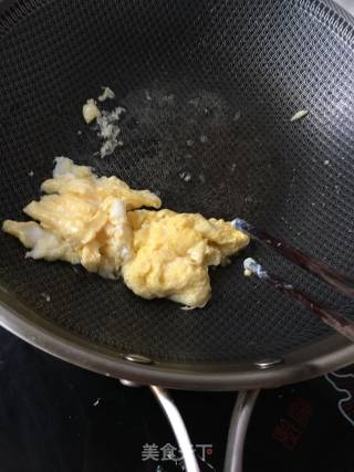 平菇炒蛋的做法步骤：9
