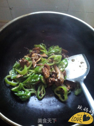 尖椒鸡腿的做法步骤：9