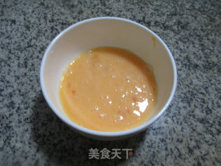 鸭蛋萝卜煮粉丝的做法步骤：2