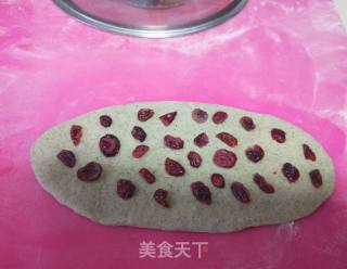 黑豆粉莓干面包的做法步骤：12