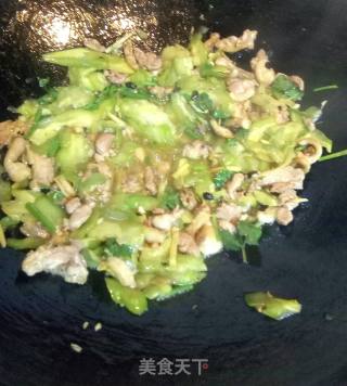 苦瓜炒鸭肉的做法步骤：12