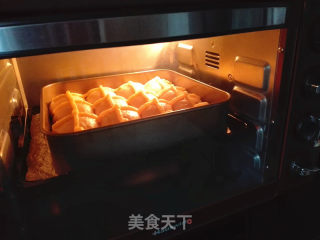卡仕达花生椰蓉餐包的做法步骤：13