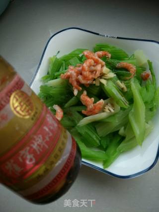 海米拌芹菜的做法步骤：9