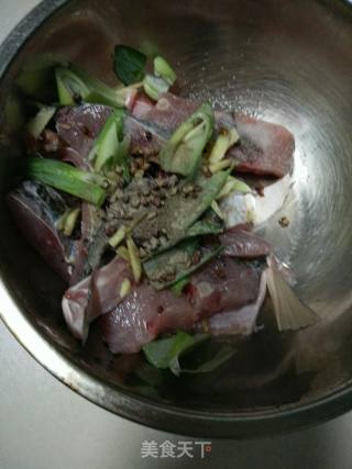 香炸鲤鱼的做法步骤：4