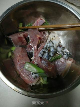 香炸鲤鱼的做法步骤：5