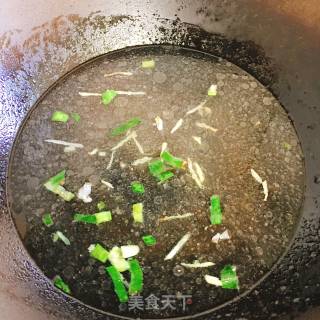青菜炒牛肉丸的做法步骤：4