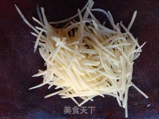酸辣炒土豆丝的做法步骤：2