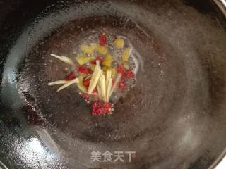 瘦肉豆腐泡烩猪血的做法步骤：7
