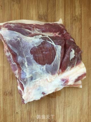 红烧肉的做法步骤：1