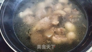 虫草花老鸭汤的做法步骤：2