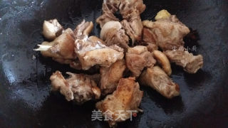 虫草花老鸭汤的做法步骤：3
