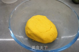 南瓜紫薯糯米饼的做法步骤：3