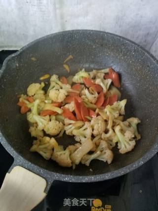 花菜火腿肠的做法步骤：7