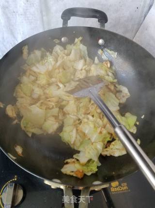黄豆酱爆包菜的做法步骤：3