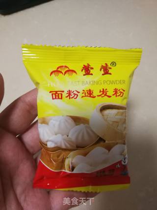 玉米饼子的做法步骤：1