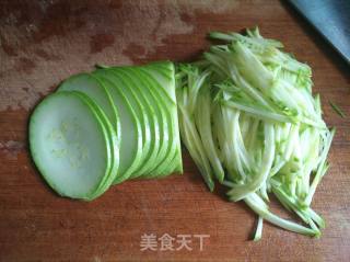 西葫芦大馄饨的做法步骤：4