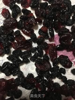 蔓越莓果干辫子包的做法步骤：8