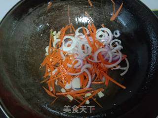 胡萝卜洋葱炒牛肉的做法步骤：9