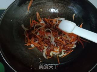 胡萝卜洋葱炒牛肉的做法步骤：11