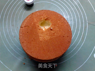 泡泡浴洗澡娃娃裱花蛋糕的做法步骤：4