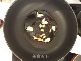 做菜小白的简易万能炖鱼的做法步骤：3