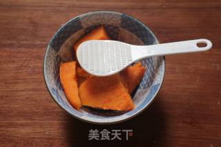 红薯肉松饭团的做法步骤：3